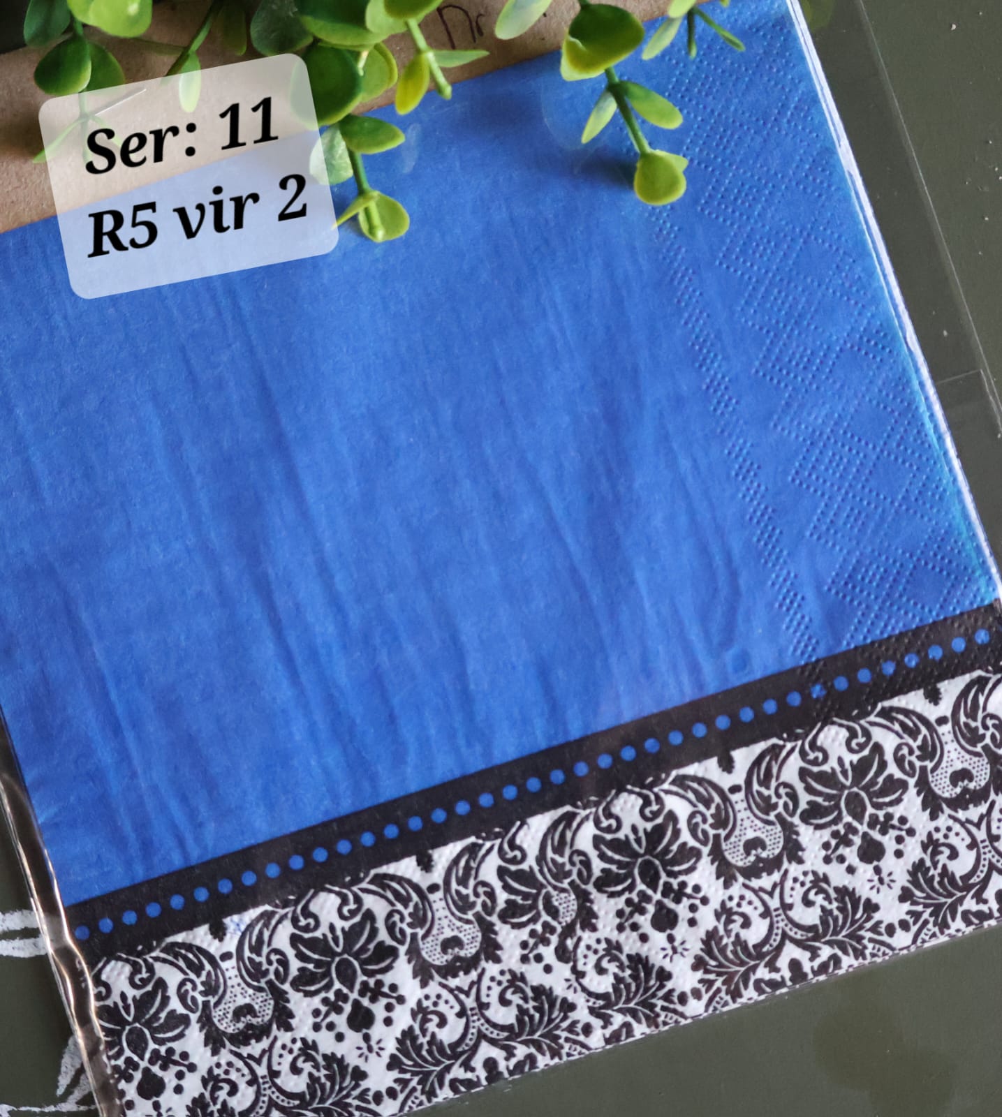 Blue Dotted Filligree Pattern
